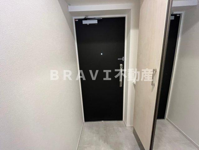 スプランディッド難波WESTⅡの玄関|きれいな玄関です