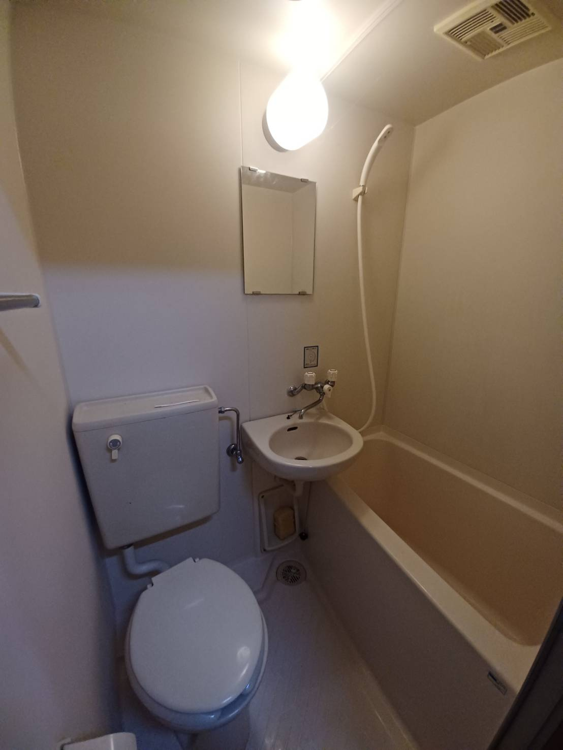 北浜ハイツの浴室