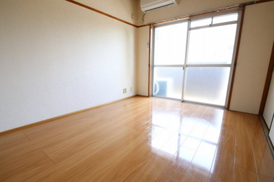 【居間・リビング】 | サンハイツ山中 | 北側洋室（4）