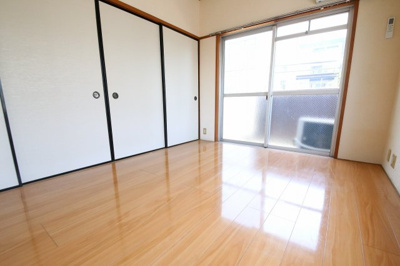 【居間・リビング】 | サンハイツ山中 | 南側洋室（3）