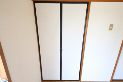 【収納】 | サンハイツ山中 | 南側洋室収納（1）