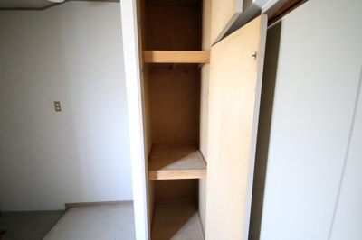 【収納】 | サンハイツ山中 | 南側洋室収納（2）