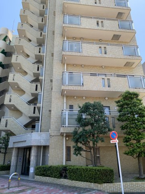 【外観】 | 要町ハイム | 管理人さん以外にもオートロックもあります。