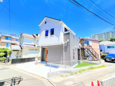 【外観】 | ◆◇前田町　新築戸建て◇◆ | ◆前面道路も幅員があり車の運転も安心！前面道路は閑静な住宅地。車通りの少ない道路です。お子様にも安心です。