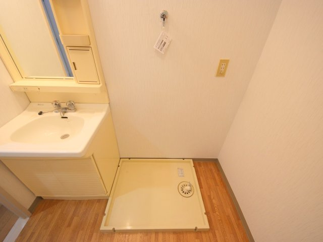 メゾン東生駒YD3番館のその他