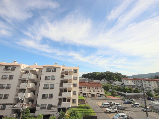 メゾン東生駒YD3番館の展望