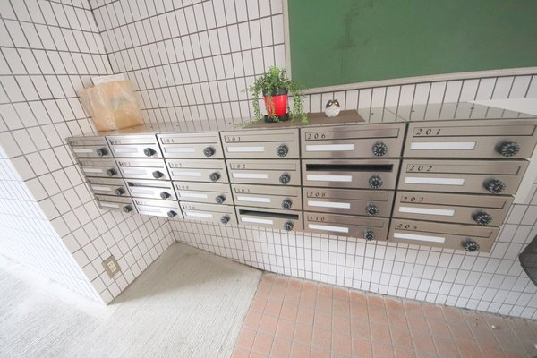 エクセレント河のエントランス