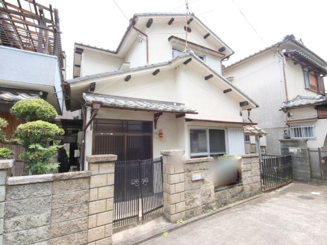 生駒市壱分町の一戸建ての外観