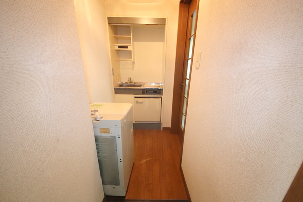 ハイツ本町の玄関