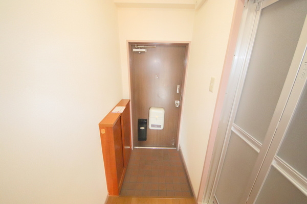 富雄駅前木村ビルの玄関