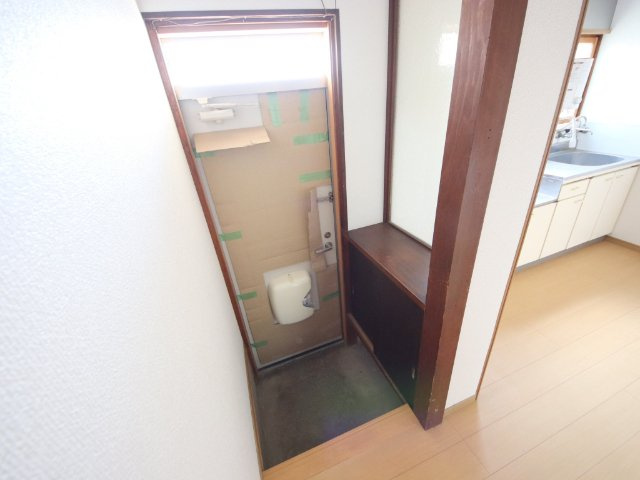 生駒市西旭ケ丘のテラスの玄関