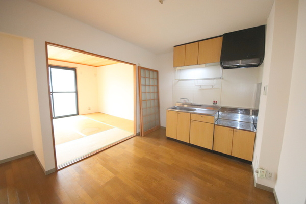 チェリーヒルズの居間・リビング