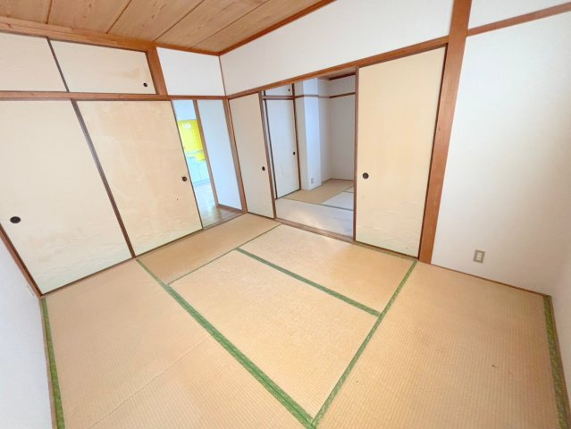生駒市壱分町の賃貸マンションの和室