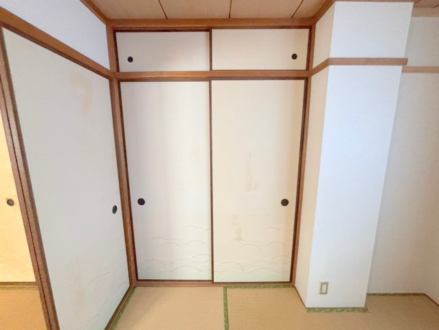 生駒市壱分町の賃貸マンションの和室