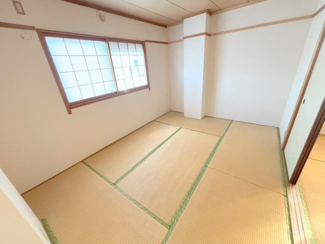 生駒市壱分町の賃貸マンションの和室