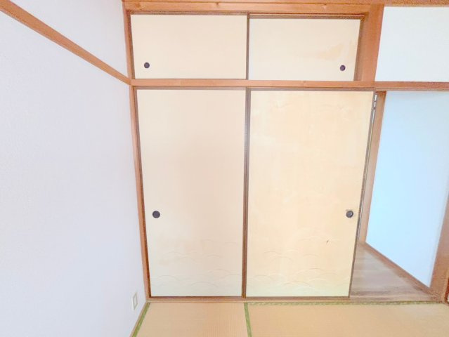 生駒市壱分町の賃貸マンションの和室