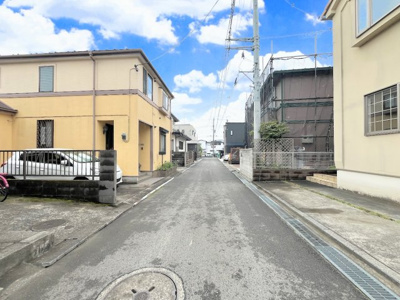 【前面道路含む現地写真】 | ◇◆鴨志田町中古戸建◆◇ | ◆前面道路も幅員があり車の運転も安心！前面道路は閑静な住宅地。車通りの少ない道路です。お子様にも安心です。
