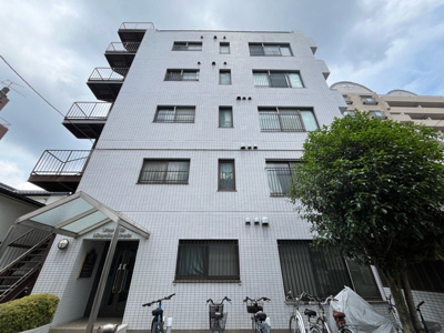 【構造・工法・仕様】 | ア－バンヒルズ南橋本 | ＲＣ造、Reinforced Concreteは直訳すると補強されたコンクリートです。主に柱や梁・床・壁が鉄筋とコンクリートで構成おり、鉄筋を組んだ型枠にコンクリートを流し込んで固めたものを指します。