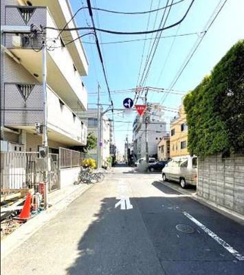 【前面道路含む現地写真】 | 台東区今戸２丁目の新築戸建 | 現地写真
