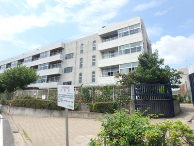 川口市立安行東中学校まで750ｍ