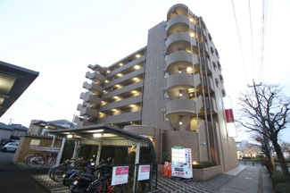 西武池袋線「狭山ヶ丘」駅徒歩2分！