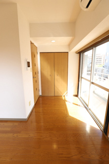 ☆2面採光の角部屋です☆