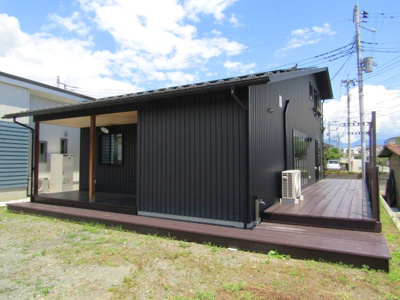 【外観】 | 南アルプス市寺部 | 外観は落ち着いています