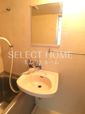 【洗面所】 | マンションセンチュリー | 忙しい朝には欠かせない洗面所です