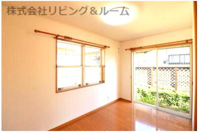 【寝室】 | マーベラス