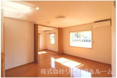 【内装】 | マーベラス