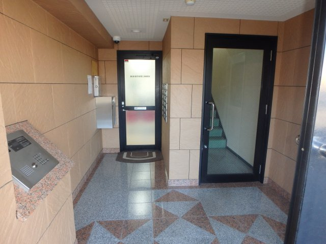 オアシス六番館のエントランス|大島　オアシス六番館　1K　エントランス
