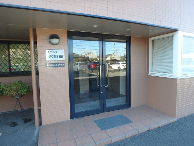 オアシス六番館のエントランス|大島　オアシス六番館　1K　エントランス