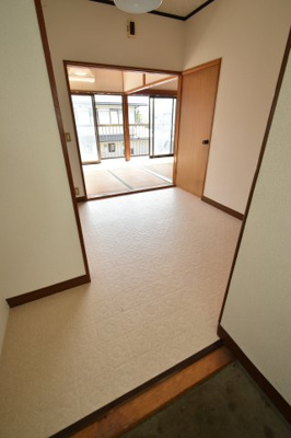 【玄関】 | コーポ津久井