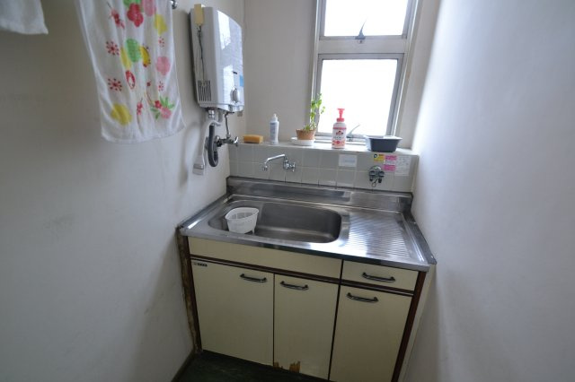 【キッチン】 | 稲荷町尾崎ビル