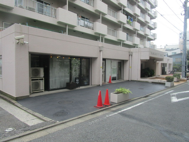 文京区大塚６丁目の倉庫の外観