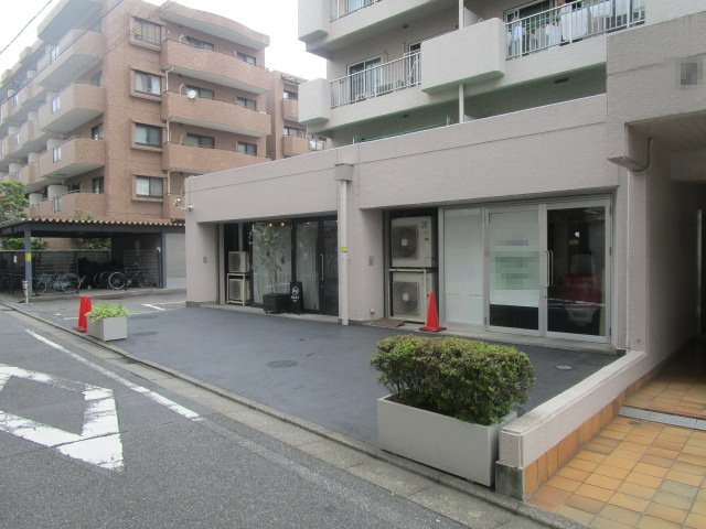 文京区大塚６丁目の倉庫の外観