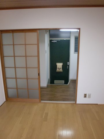 フォーブル吉田の居間・リビング