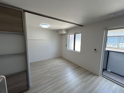 【洋室】 | LAYOVER