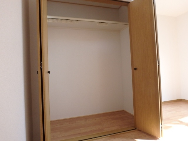 プチプラージュＡ棟の収納