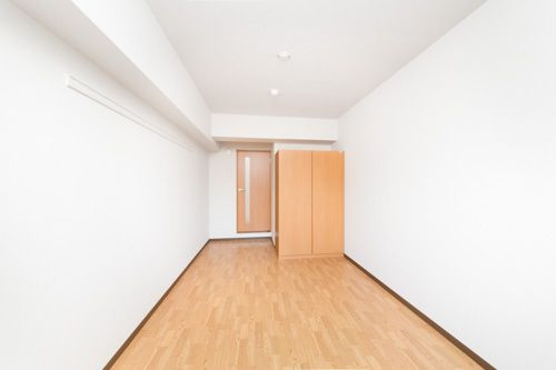 アミティエ六条の居間・リビング