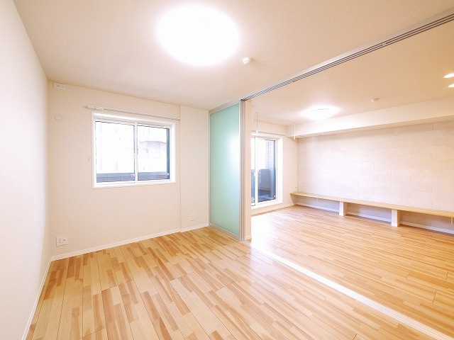 シャーメゾン　Ｂｅｒｎｅｘ学園北の洋室
