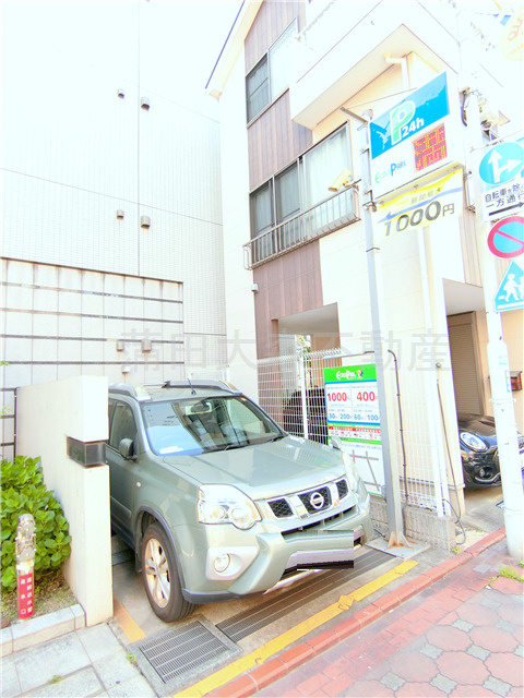 グランドコンシェルジュ蒲田イーストの駐車場