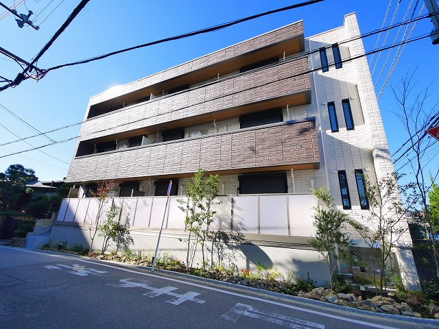 シャーメゾン　Bernex(ベルネ）学園北の外観