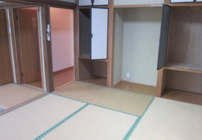 伊予市尾崎の中古のおうち　伊予市尾崎中古戸建の和室|来客時にも便利な和室付き
