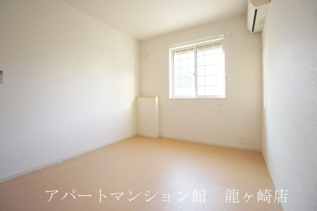 ラフレシールの洋室