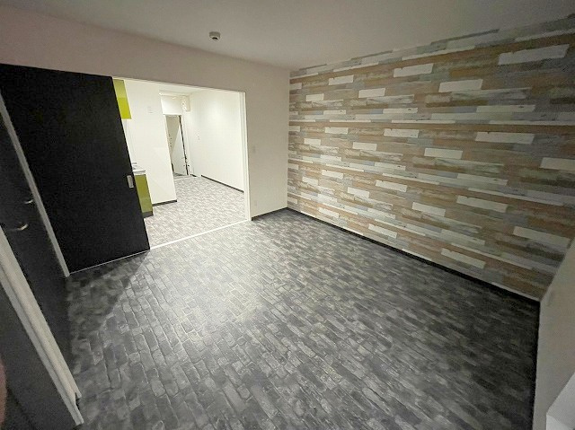 アベニール十三の洋室