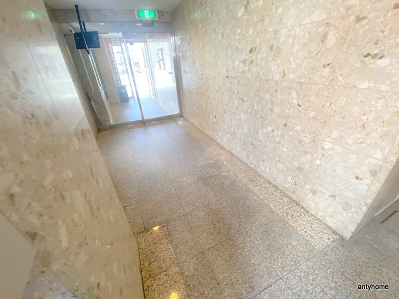 ドエル南本町のロビー