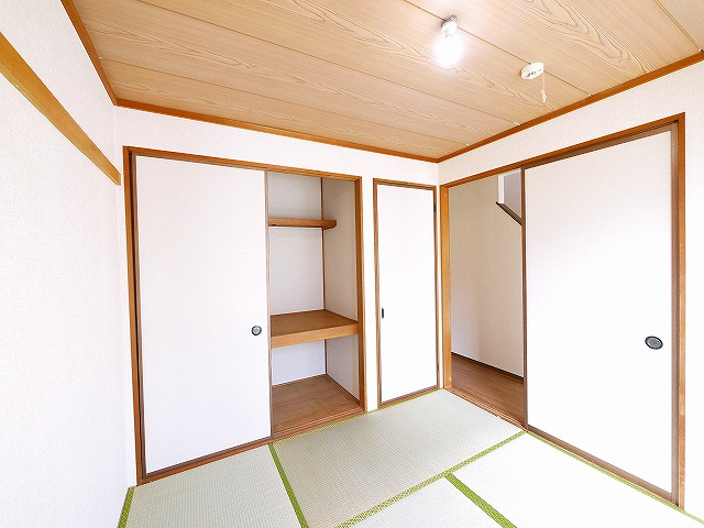 ガーデンヒルズ高の原　3棟の収納|落ち着いた雰囲気の和室付きです