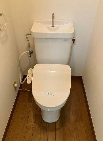 メゾン三枝のトイレ|ゆったりとした空間のトイレです