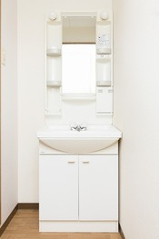 Crecer京田辺の洗面所